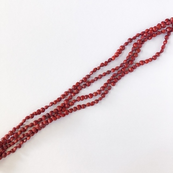 𝅺Four Strand, Red Seed Beaded Necklace - Picture 2 of 7